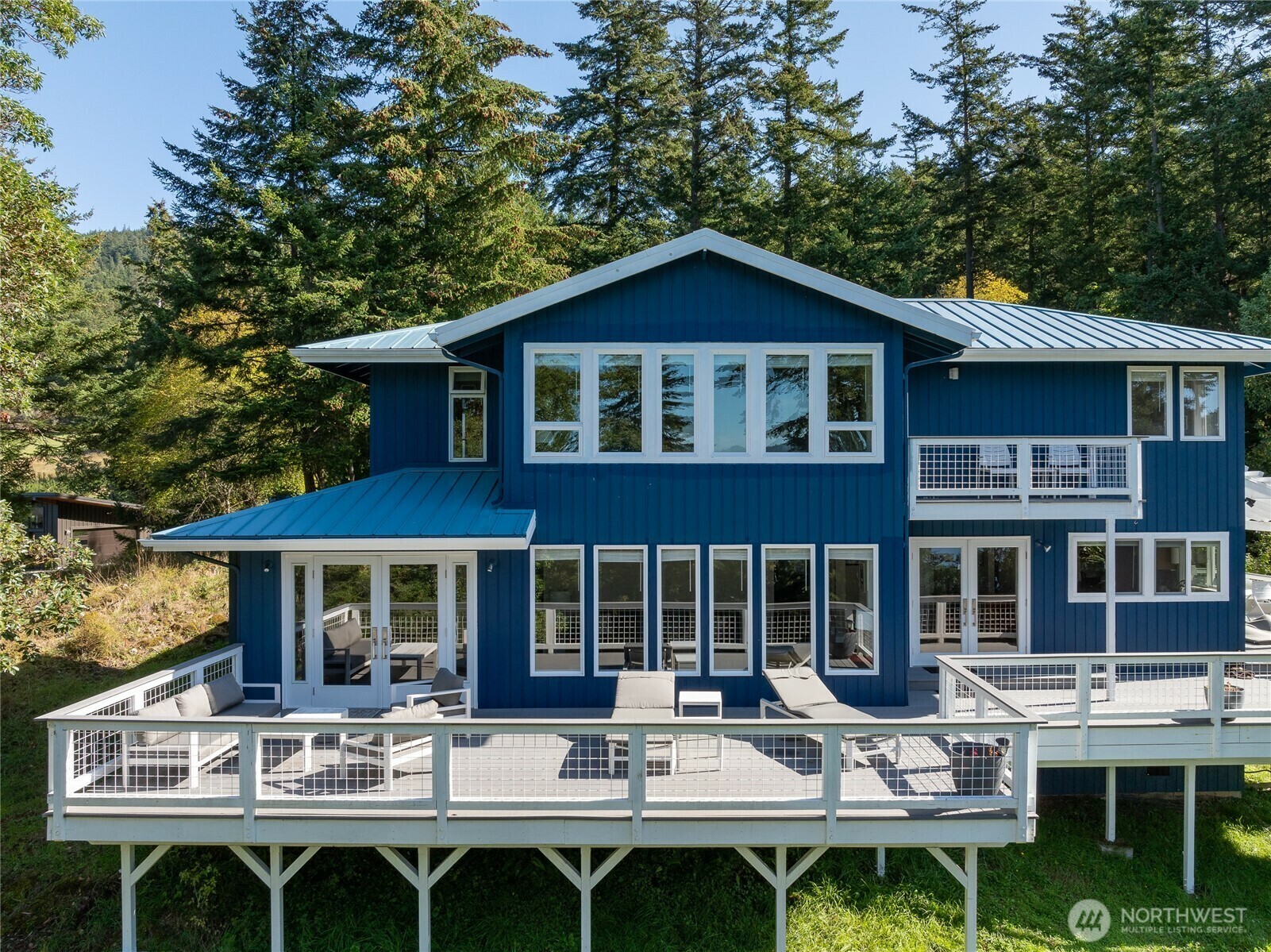 Property Photo:  94  Thistle Lane  WA 98245 