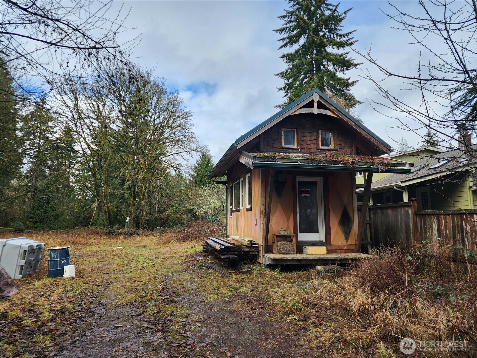 Property Photo:  1720  Dickinson Avenue  WA 98502 