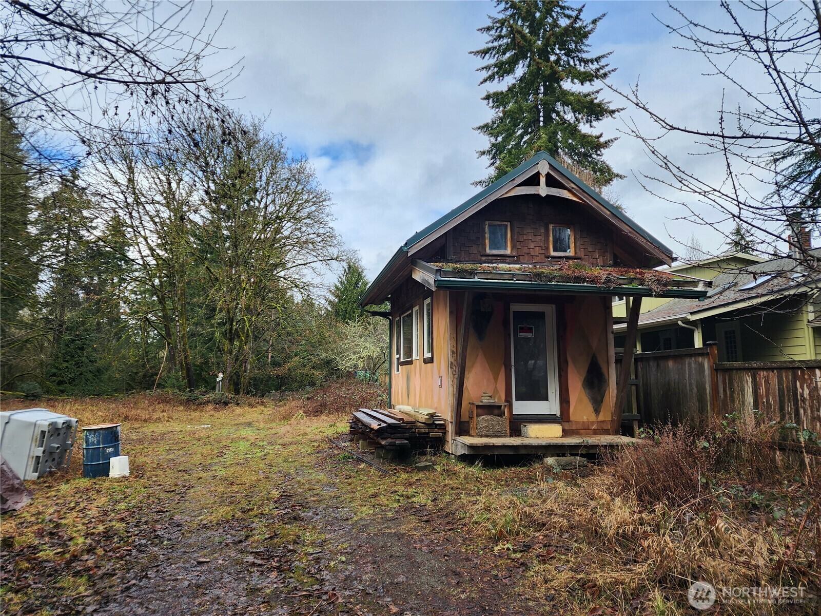 Property Photo: 1720 Dickinson Avenue WA 98502