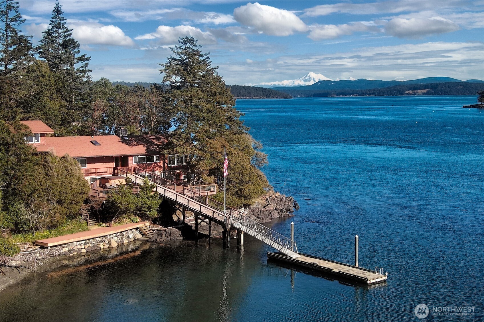 Property Photo: 15 Brown Island WA 98250