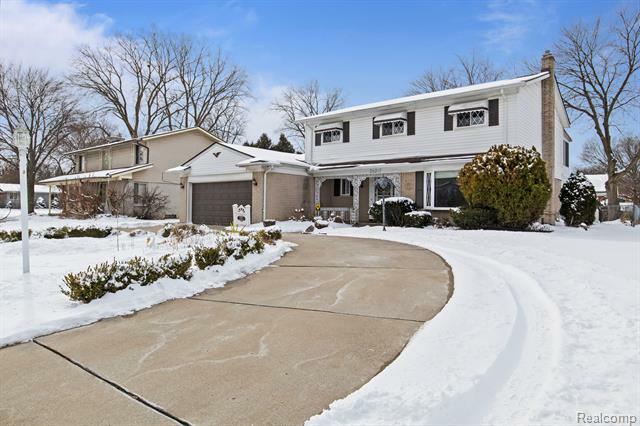 Property Photo:  26217 Castleton Drive  MI 48076 