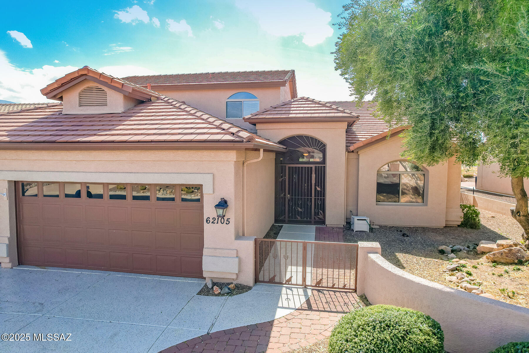 Property Photo:  62105 E Valley Crest Court  AZ 85739 