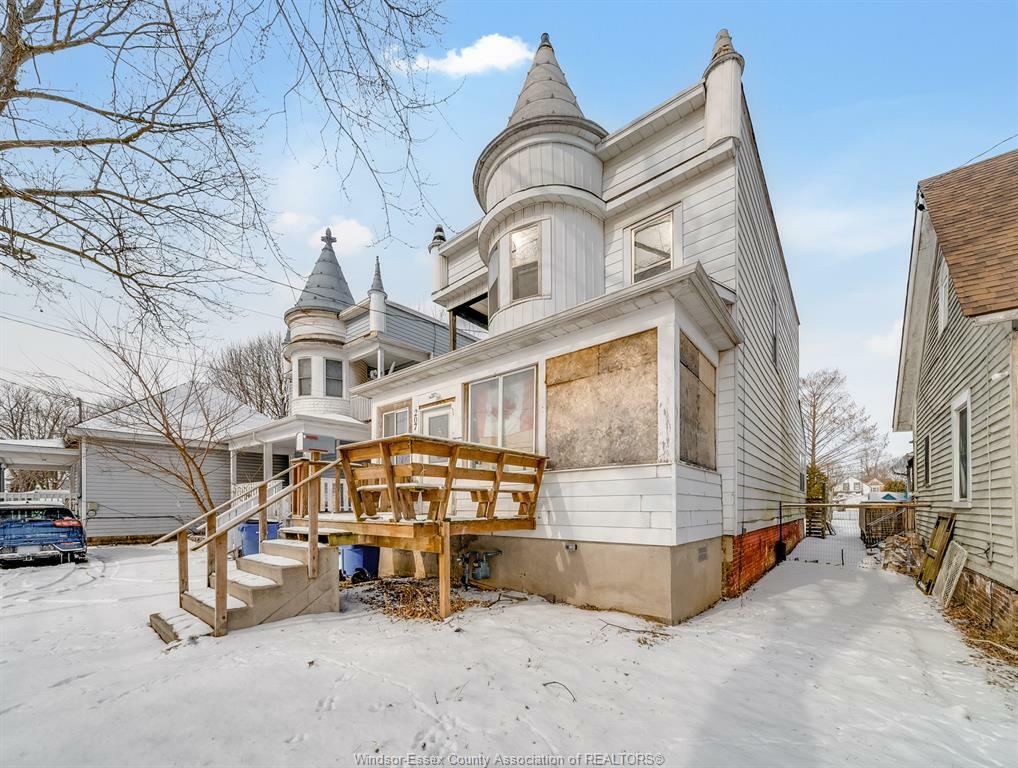 Photo de la propriété:  207 Park Street  ON N7M 3S1 