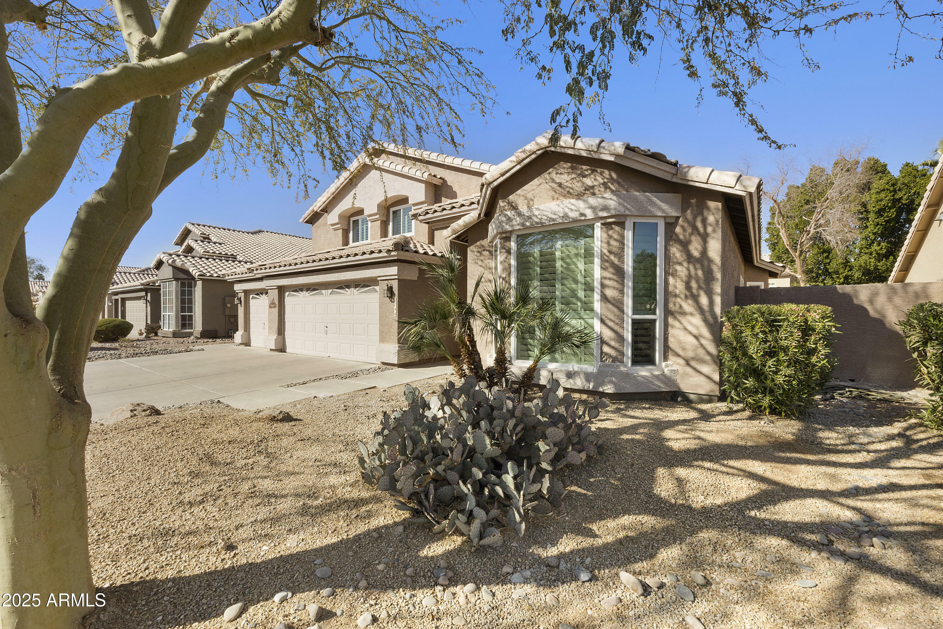 Property Photo:  2744 E Brookwood Court  AZ 85048 