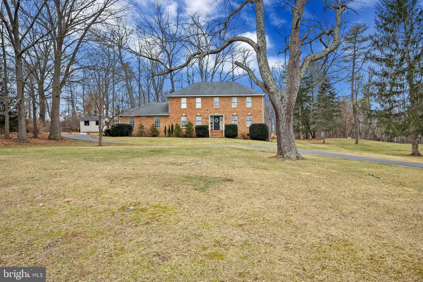 Property Photo:  106 Launchris Drive  VA 22602 