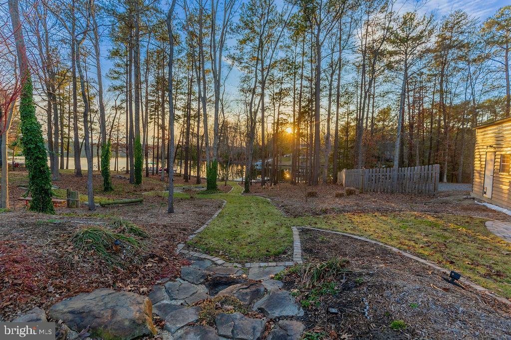 Property Photo:  20 Lake Caroline Drive  VA 22546 