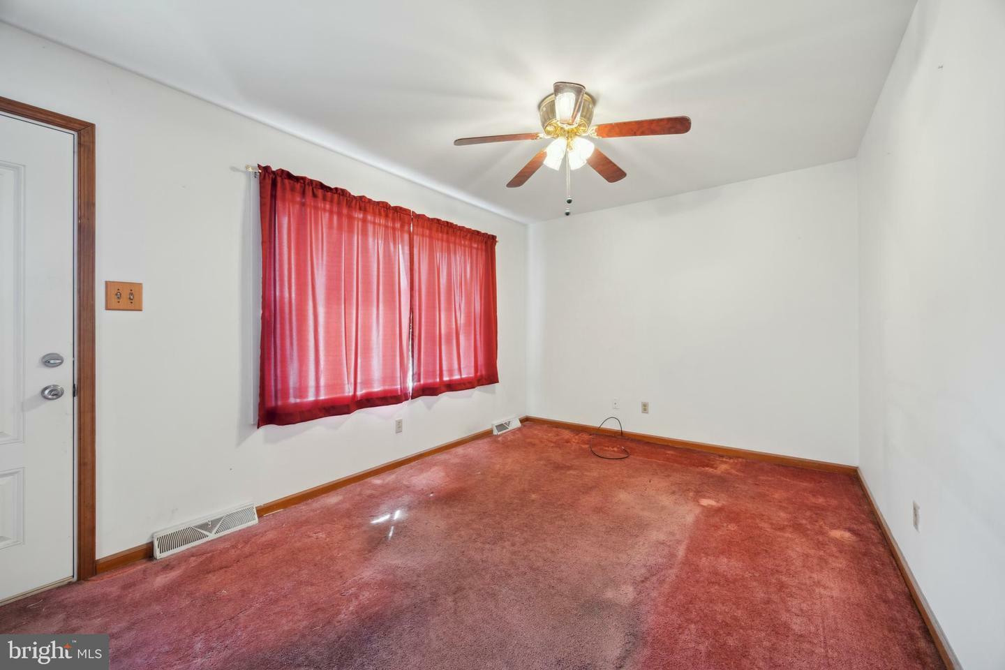 Property Photo:  934 Greenhouse Drive  PA 19018 