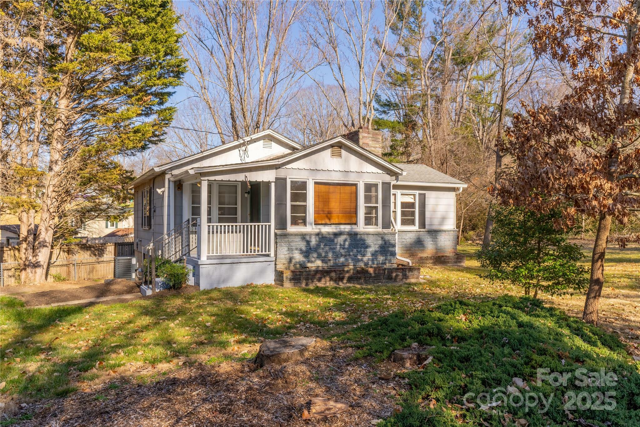 Property Photo:  304 School Road E  NC 28803 