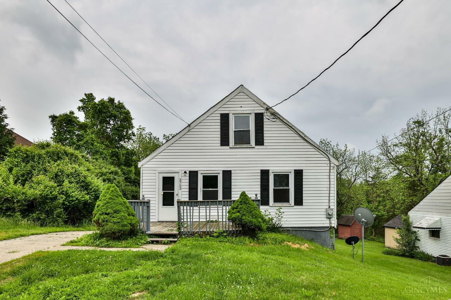 Property Photo: 5753 Boomer Road OH 45247