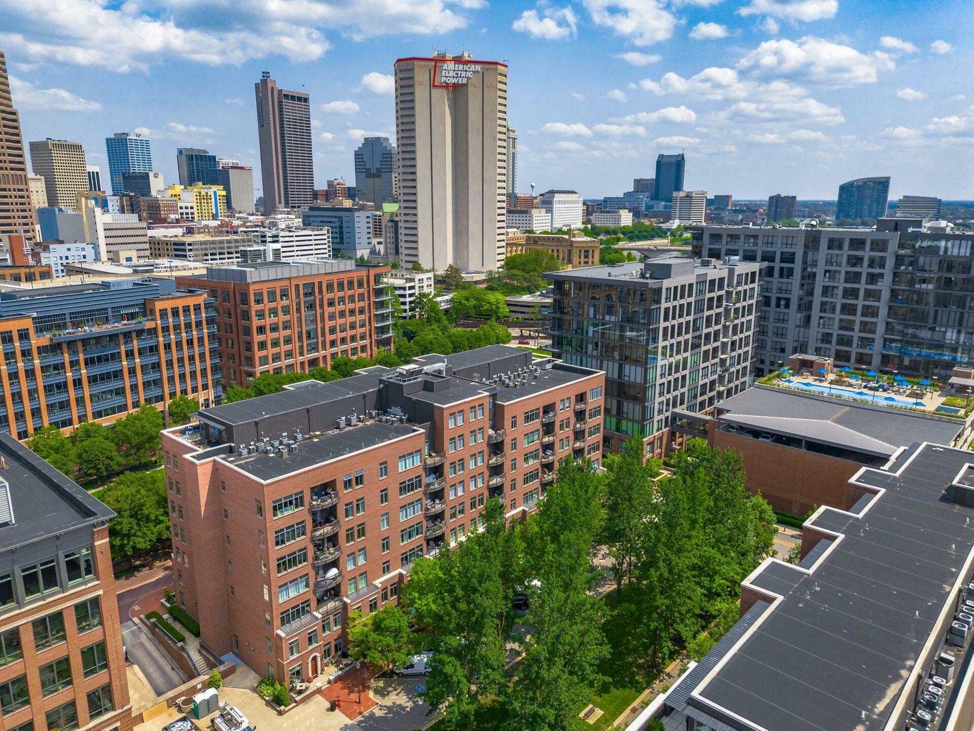 Property Photo: 250 Daniel Burnham Square OH 43215