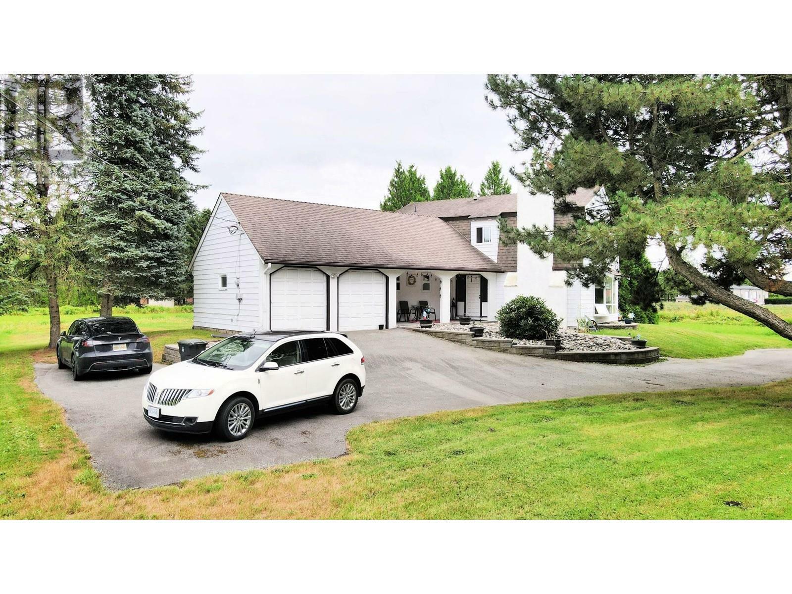 14940 196C Street  Pitt Meadows BC V3Y 1Z1 photo