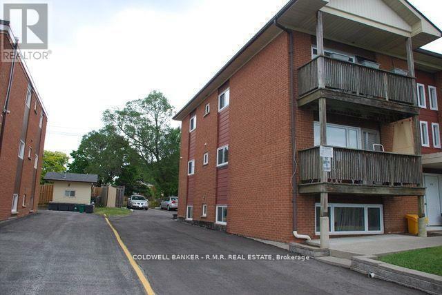 Photo de la propriété:  439 Austen Court  ON L1H 6K7 