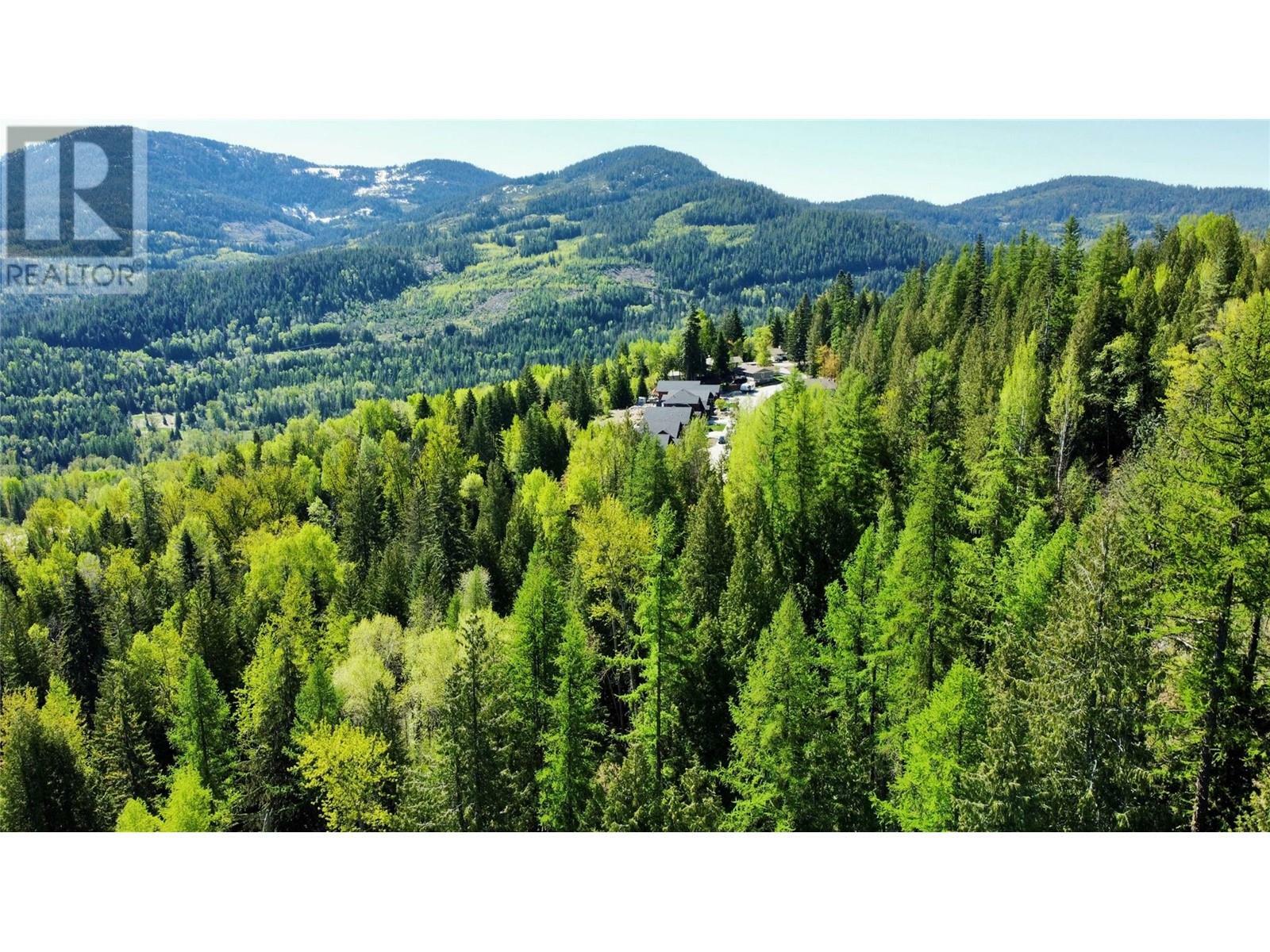 Photo de la propriété:  2009 Happy Valley Road  BC V0G 1Y0 