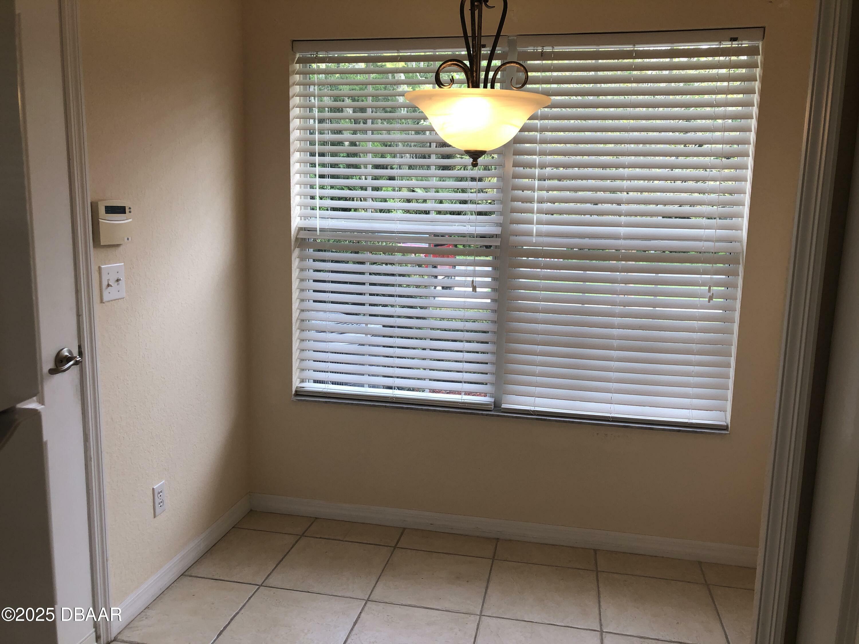 Property Photo:  1003 Alabama Avenue  FL 32117 