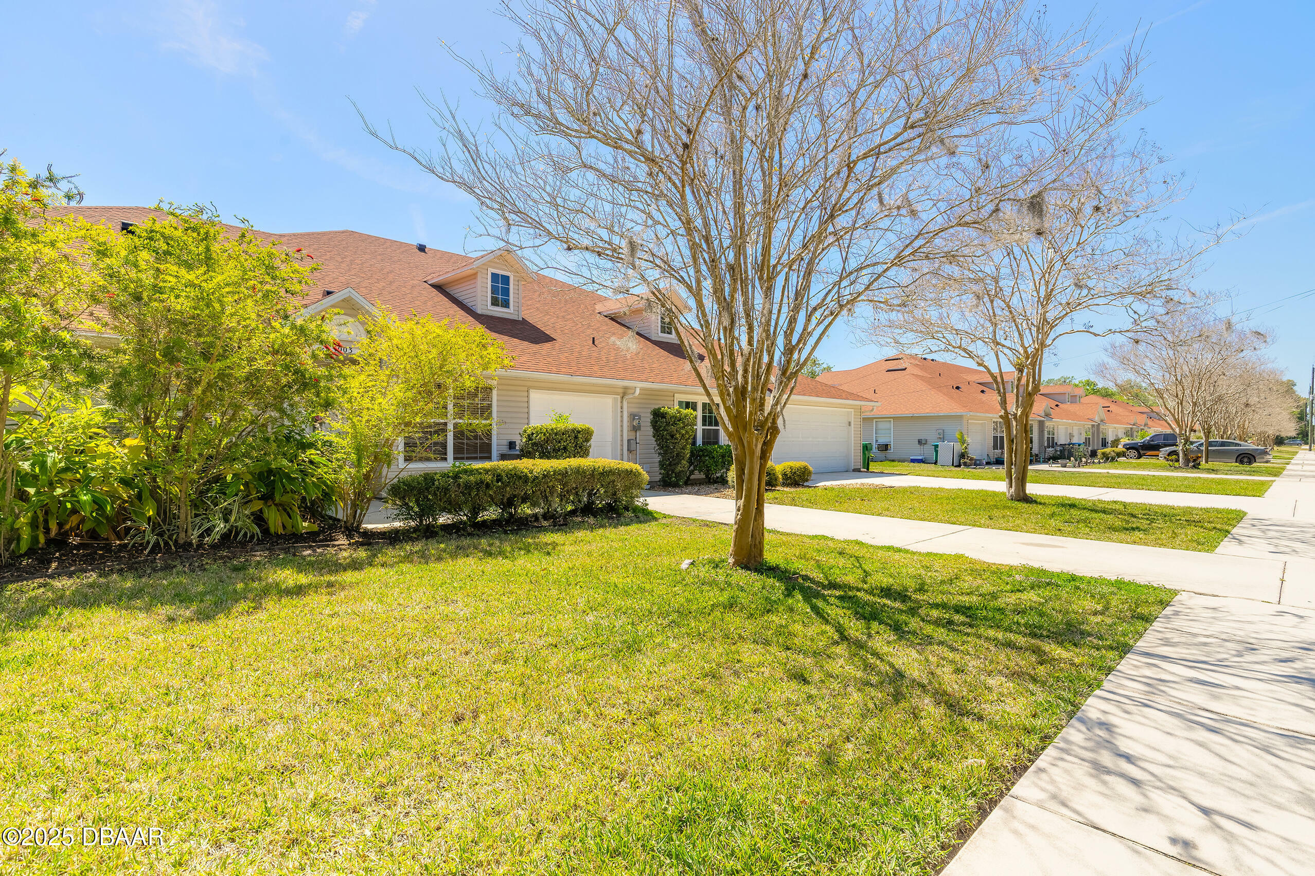 Property Photo:  1003 Alabama Avenue  FL 32117 