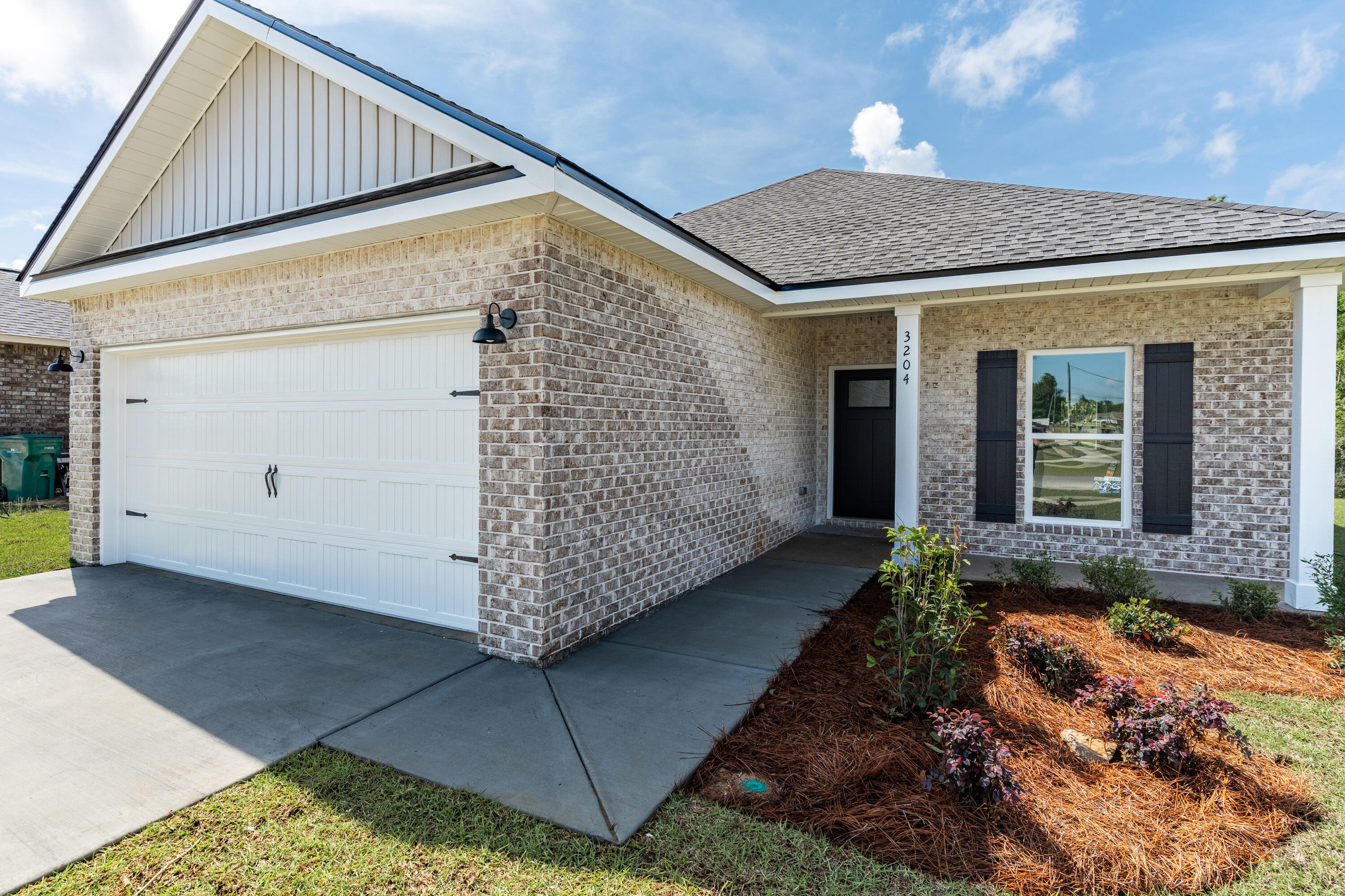 Property Photo: 3204 Oxmore Drive FL 32539