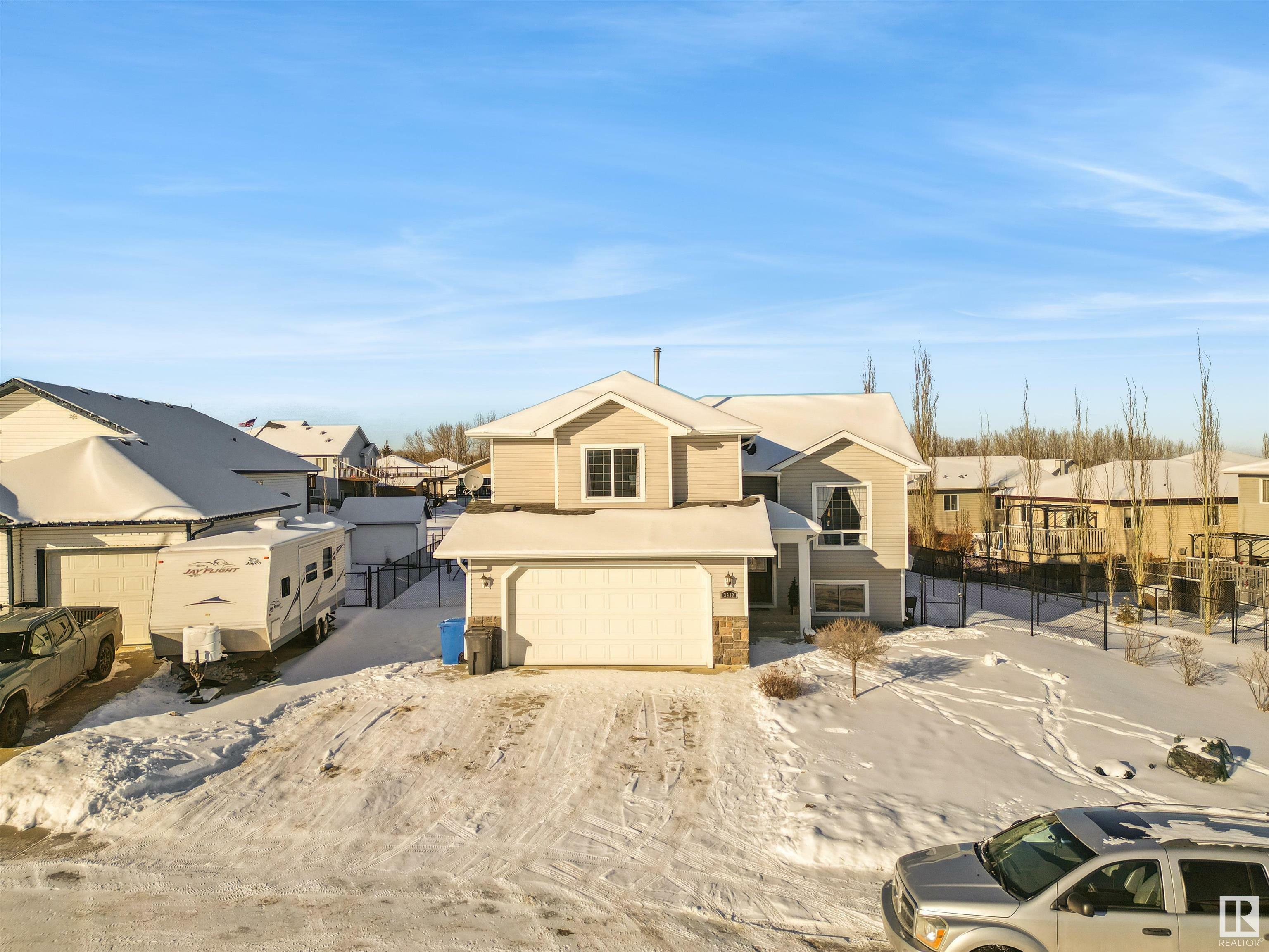 Property Photo:  3912 44 Ave  AB T7A 0A1 