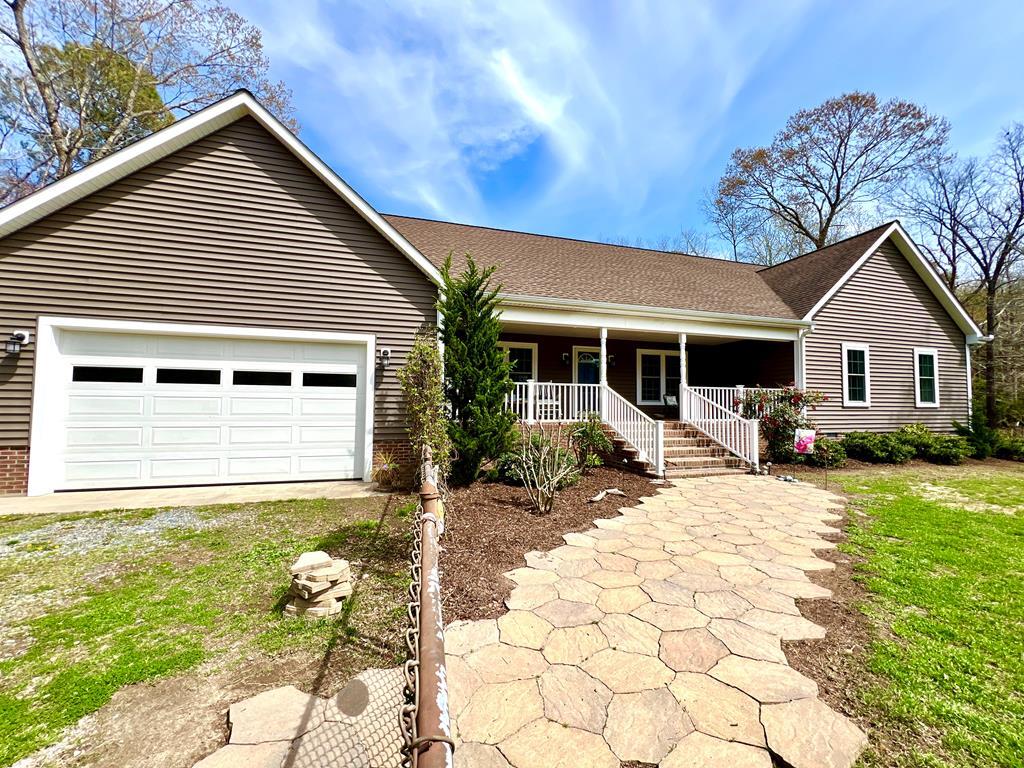 Property Photo: 17481 Mitchell Ln VA 23421