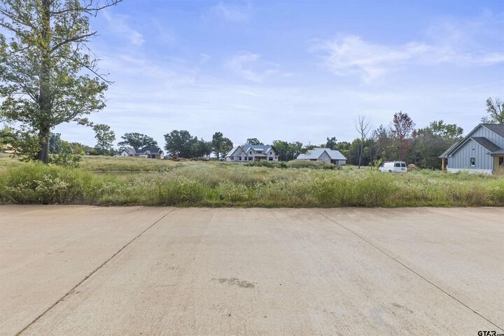 Property Photo: 13978 Cedar Vista Ln TX 75704