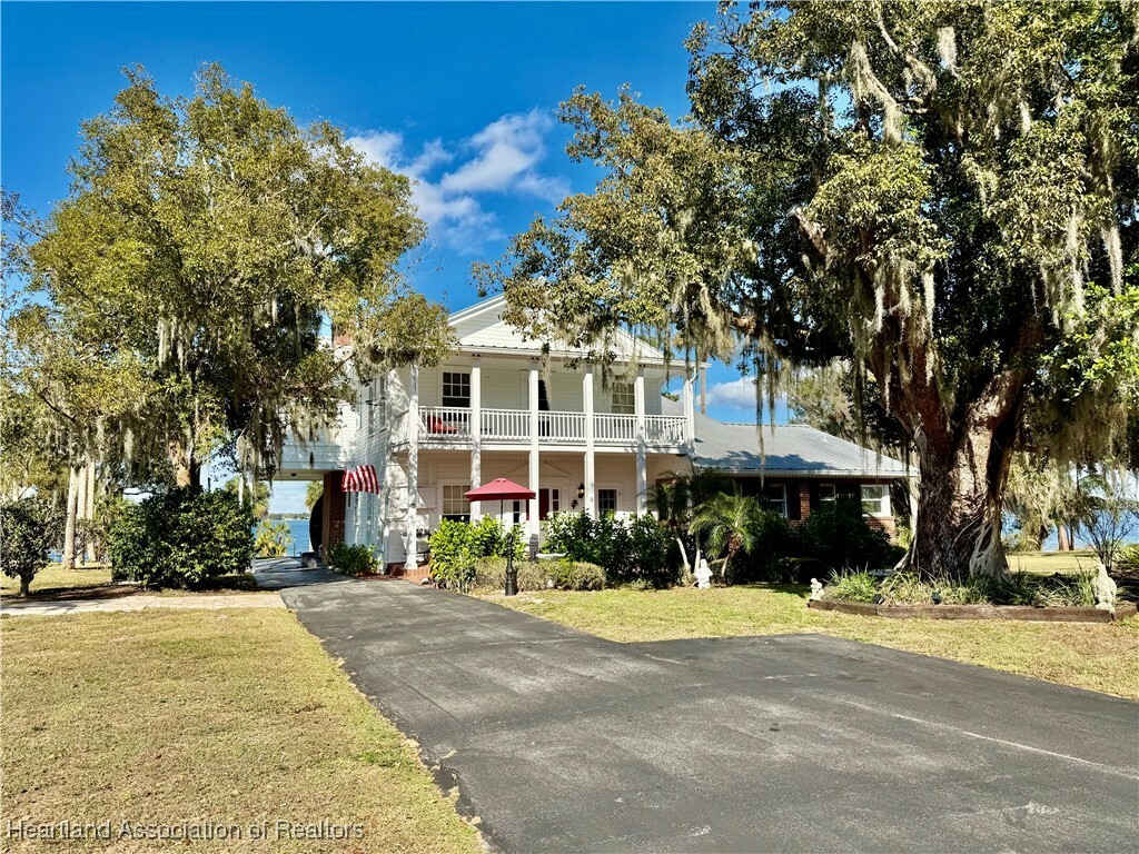 Property Photo:  745 Lake Lotela Drive  FL 33825 