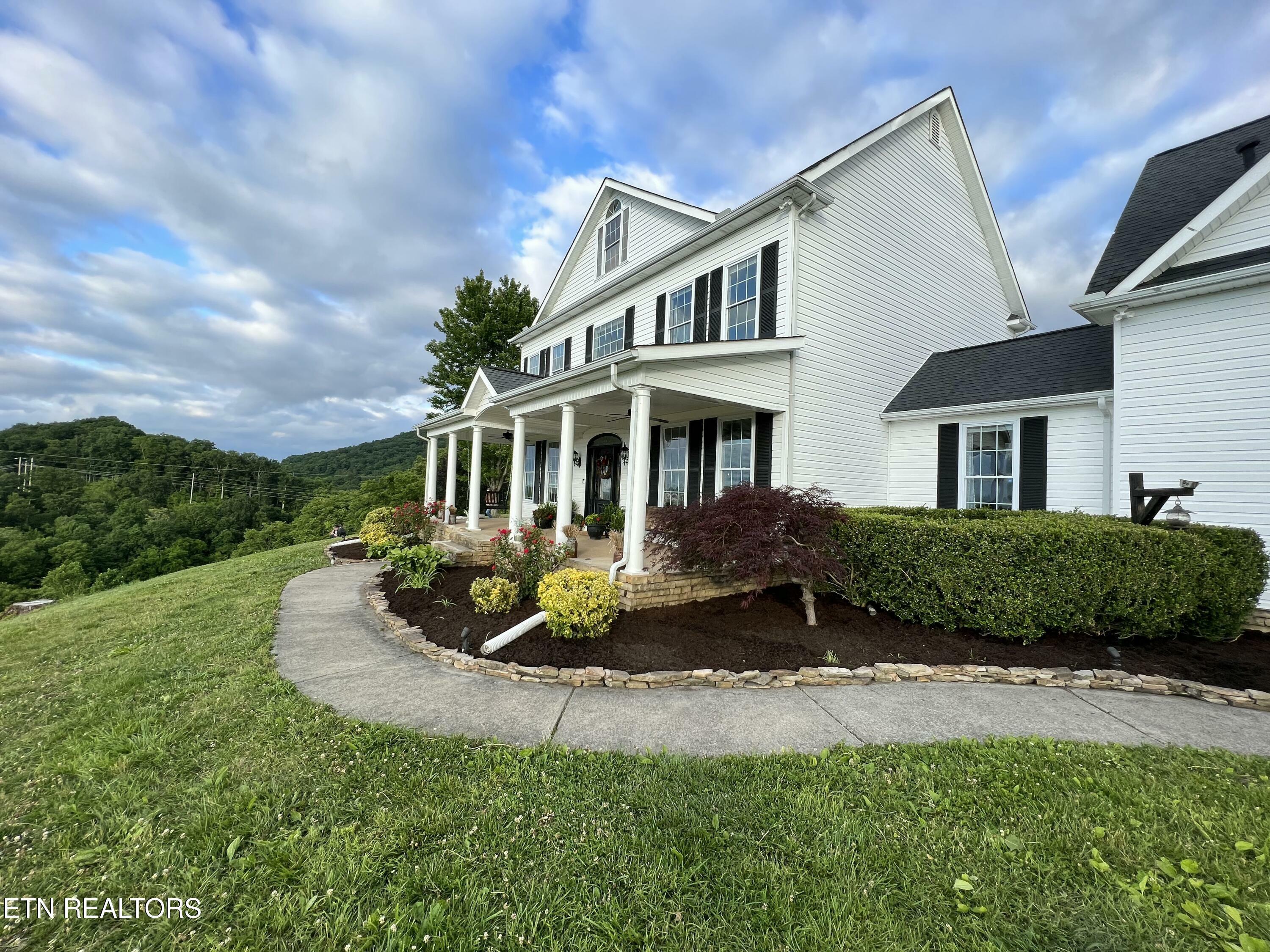 Property Photo: 374 Doane Rd TN 37820