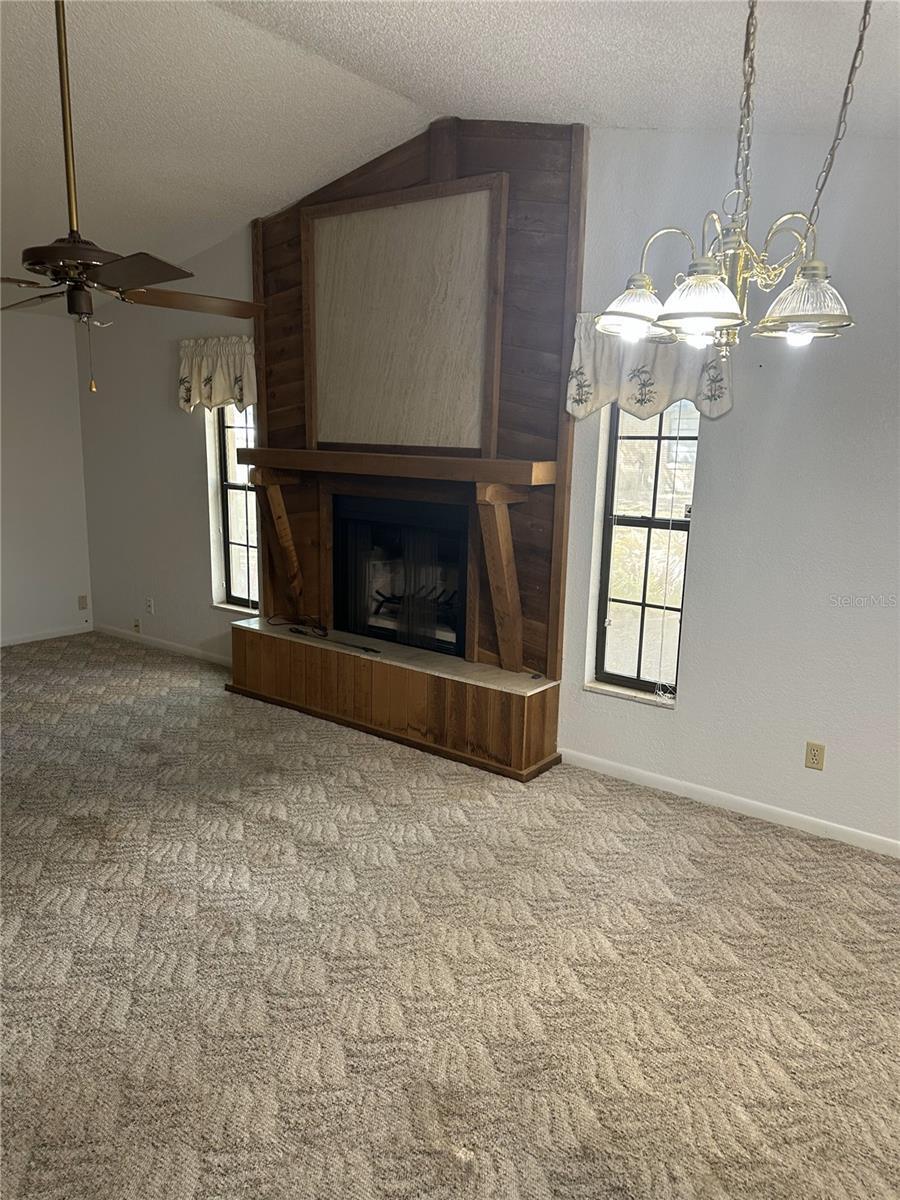 Property Photo: 907 Van Drive FL 33823