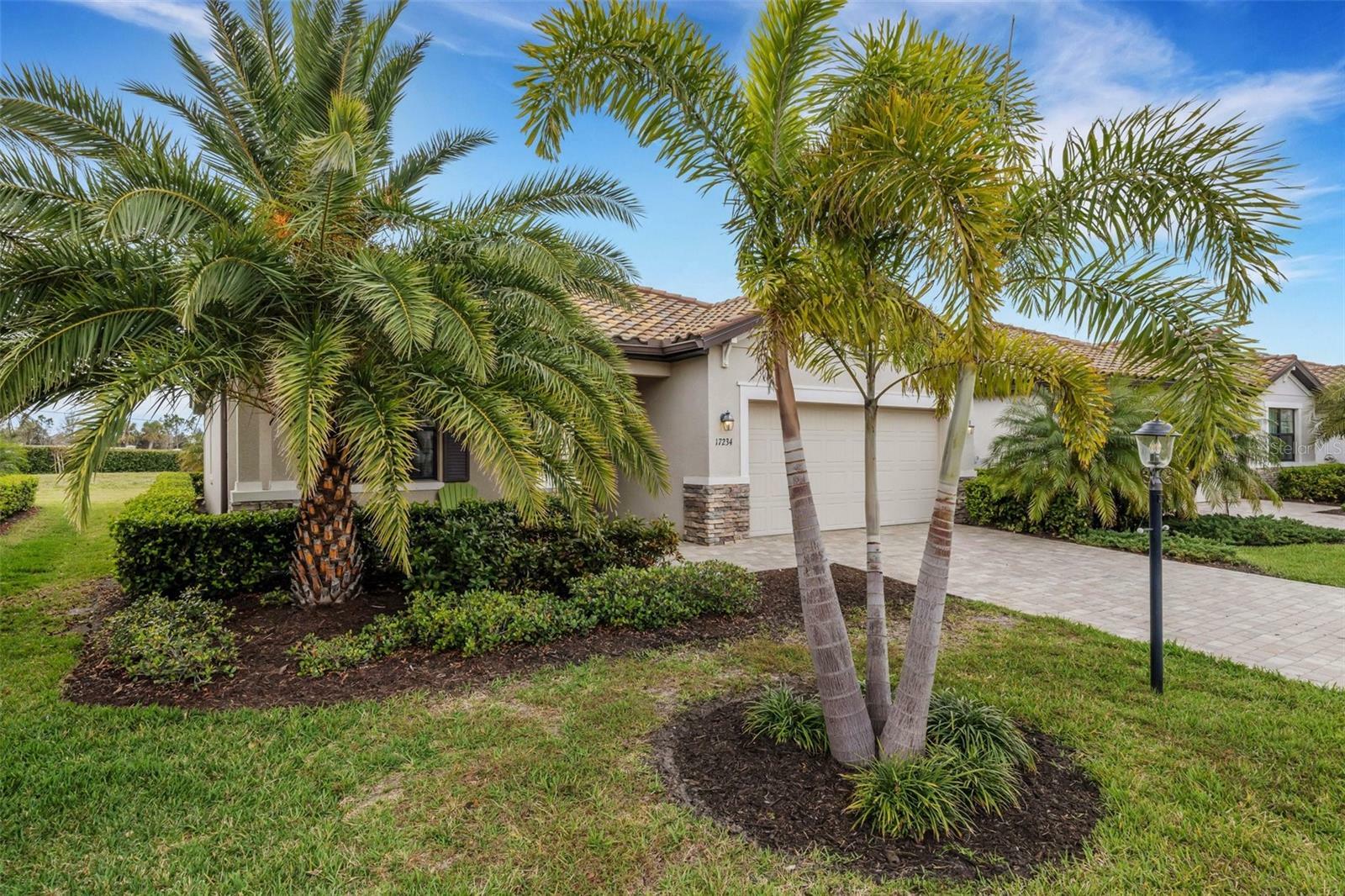 Property Photo:  17234 Blue Ridge Place  FL 34211 