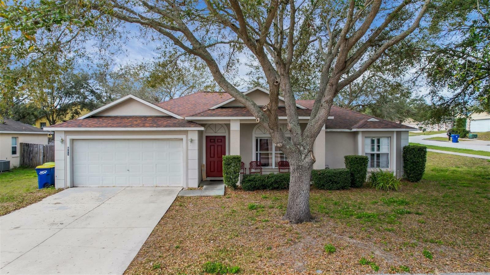 Property Photo: 803 La Costa Street FL 34715