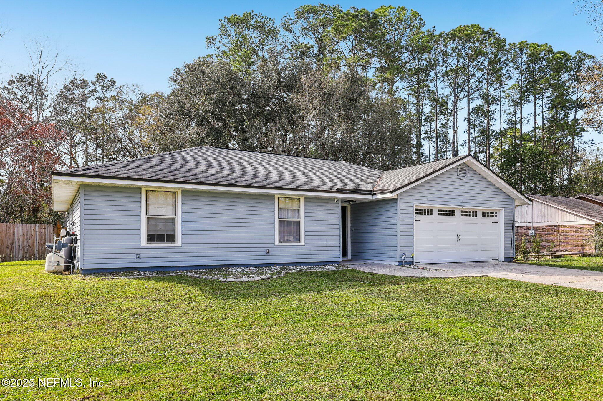 Property Photo:  2152 Deer Run Lane  FL 32003 