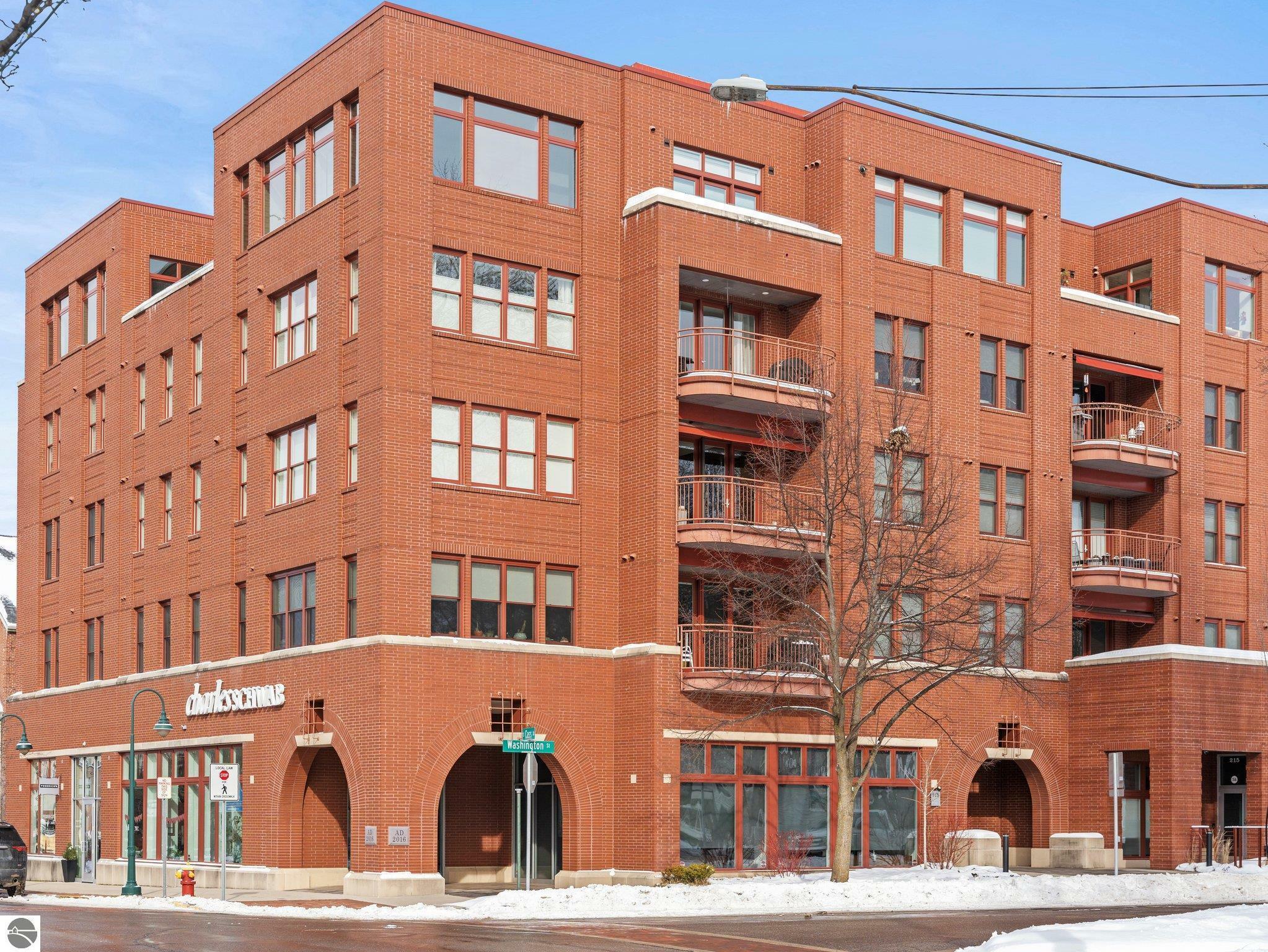 215 Washington Street  Traverse City MI 49684 photo