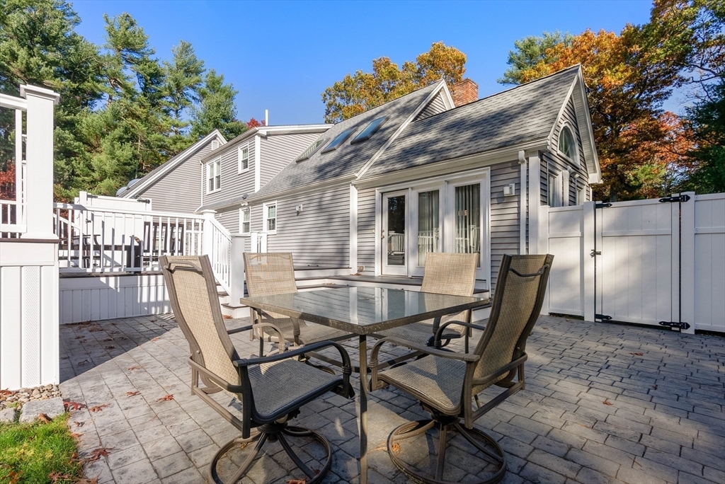 Property Photo:  445 Walnut Plain Rd  MA 02770 