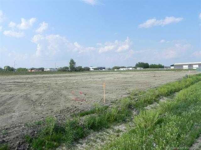 Property Photo: 5360 Len Thompson Drive AB T4L 2H3