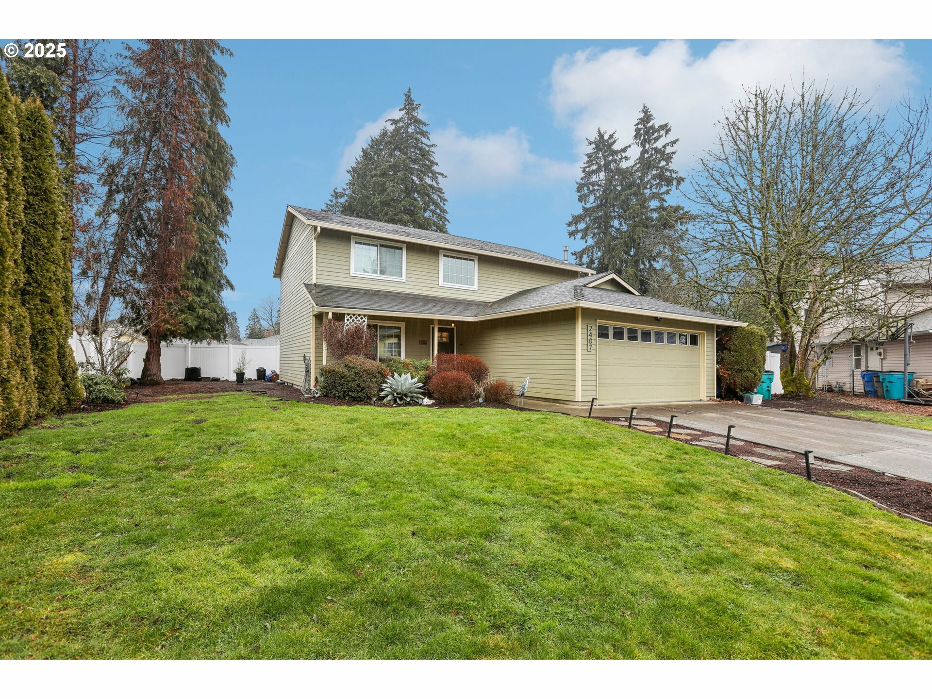 Property Photo:  2407 NE 95th Ct  WA 98662 