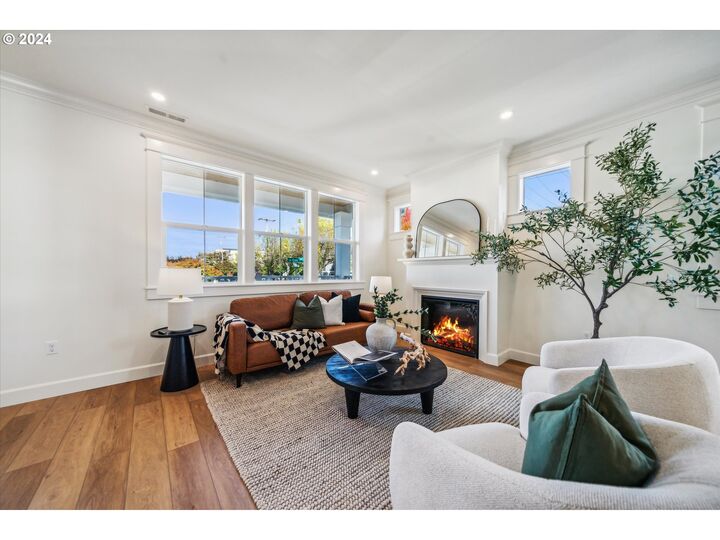 Property Photo: 2458 SE Cora St OR 97202