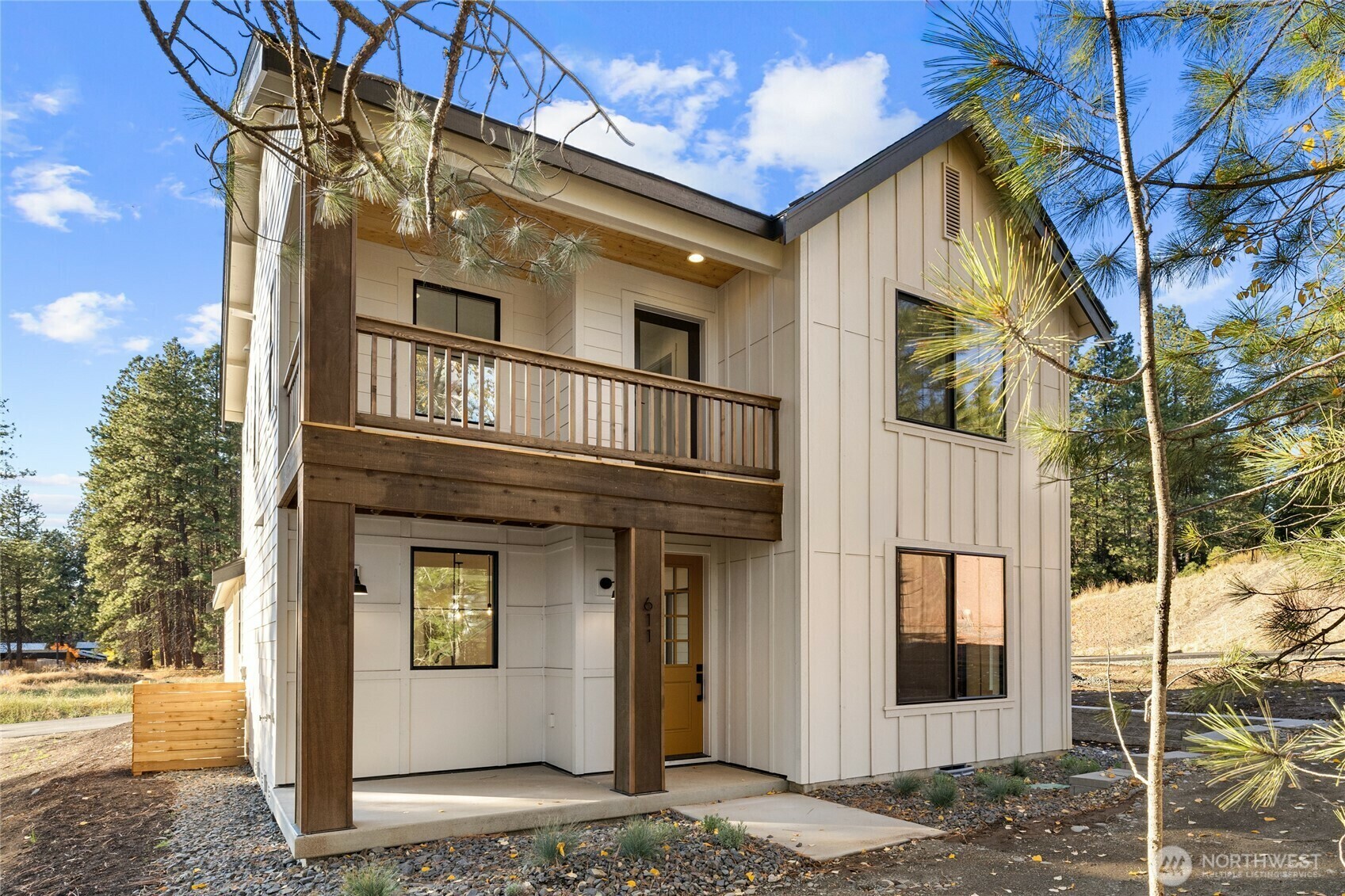 Property Photo: 604 Compass Place 23 WA 98922