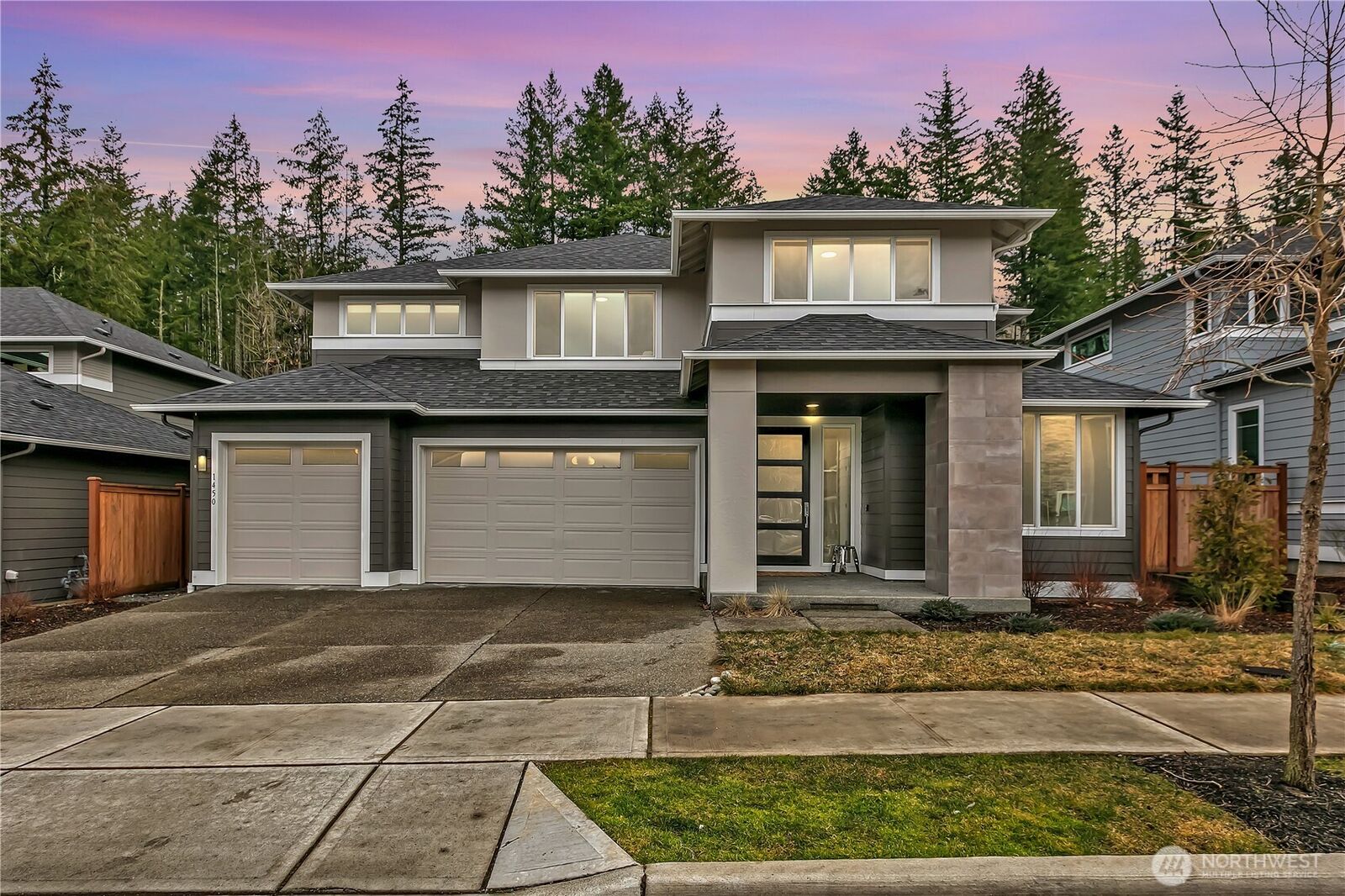 Property Photo: 1450 Pratt Avenue SE WA 98045