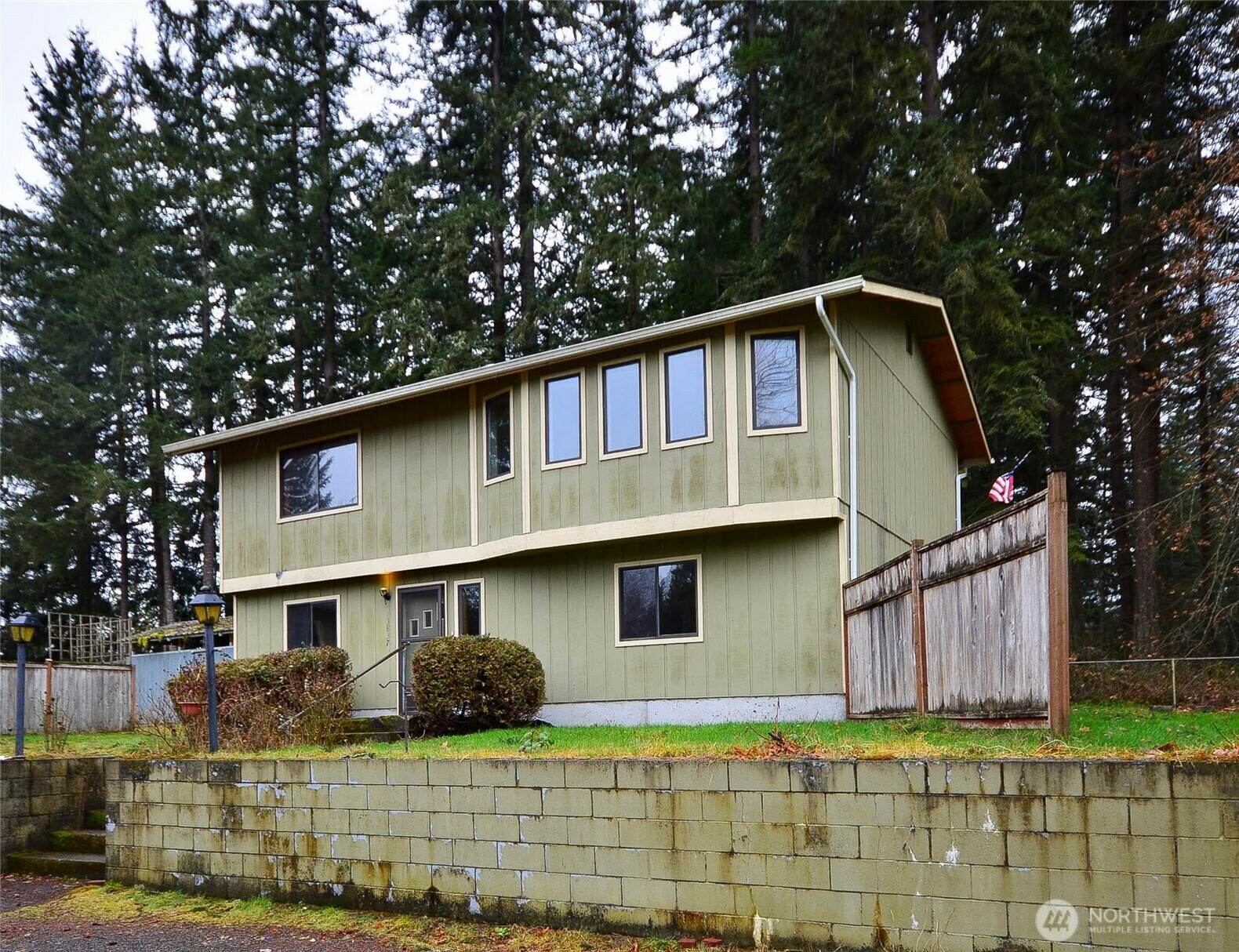 Property Photo:  13837  Horsefall Avenue SE  WA 98576 