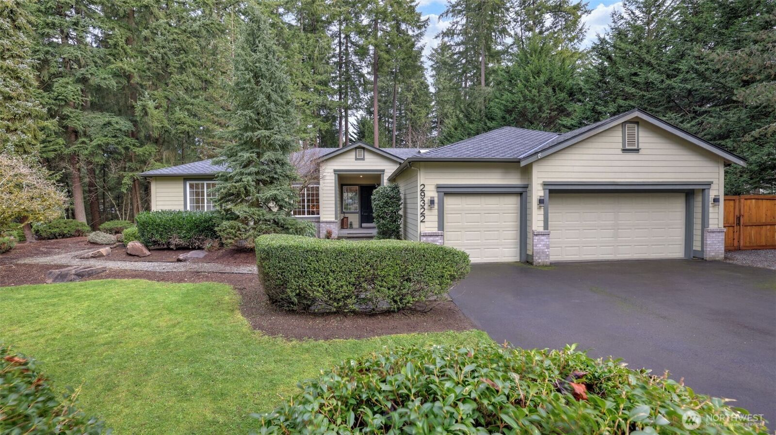 Property Photo: 29322 204th Place SE WA 98042