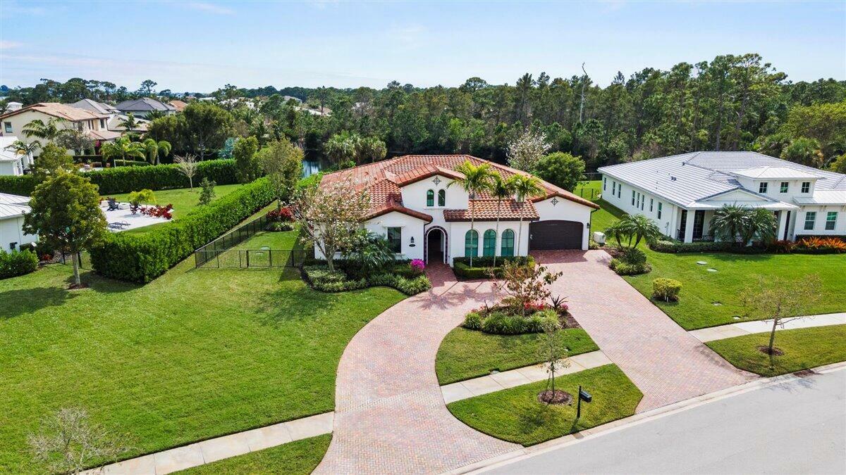 Property Photo: 3009 NW Radcliffe Way FL 34990