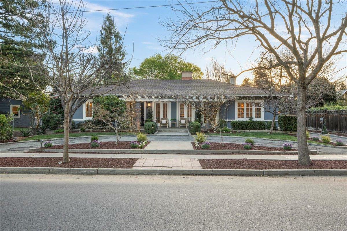 Property Photo:  1545 Newport Avenue  CA 95125 