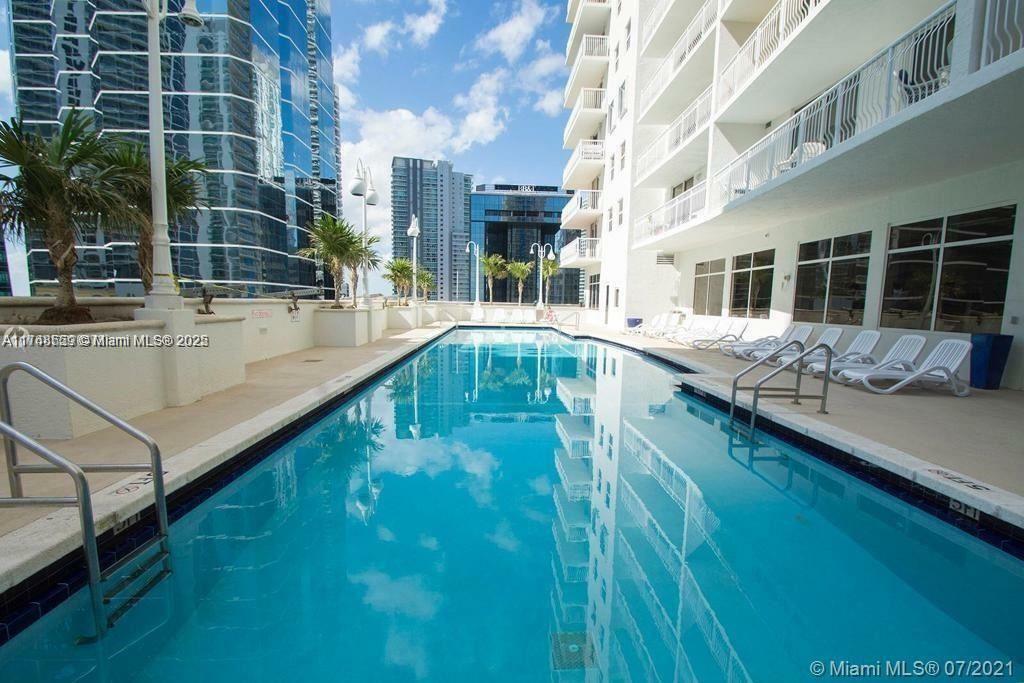 Property Photo:  1200 Brickell Bay Dr 3924  FL 33131 