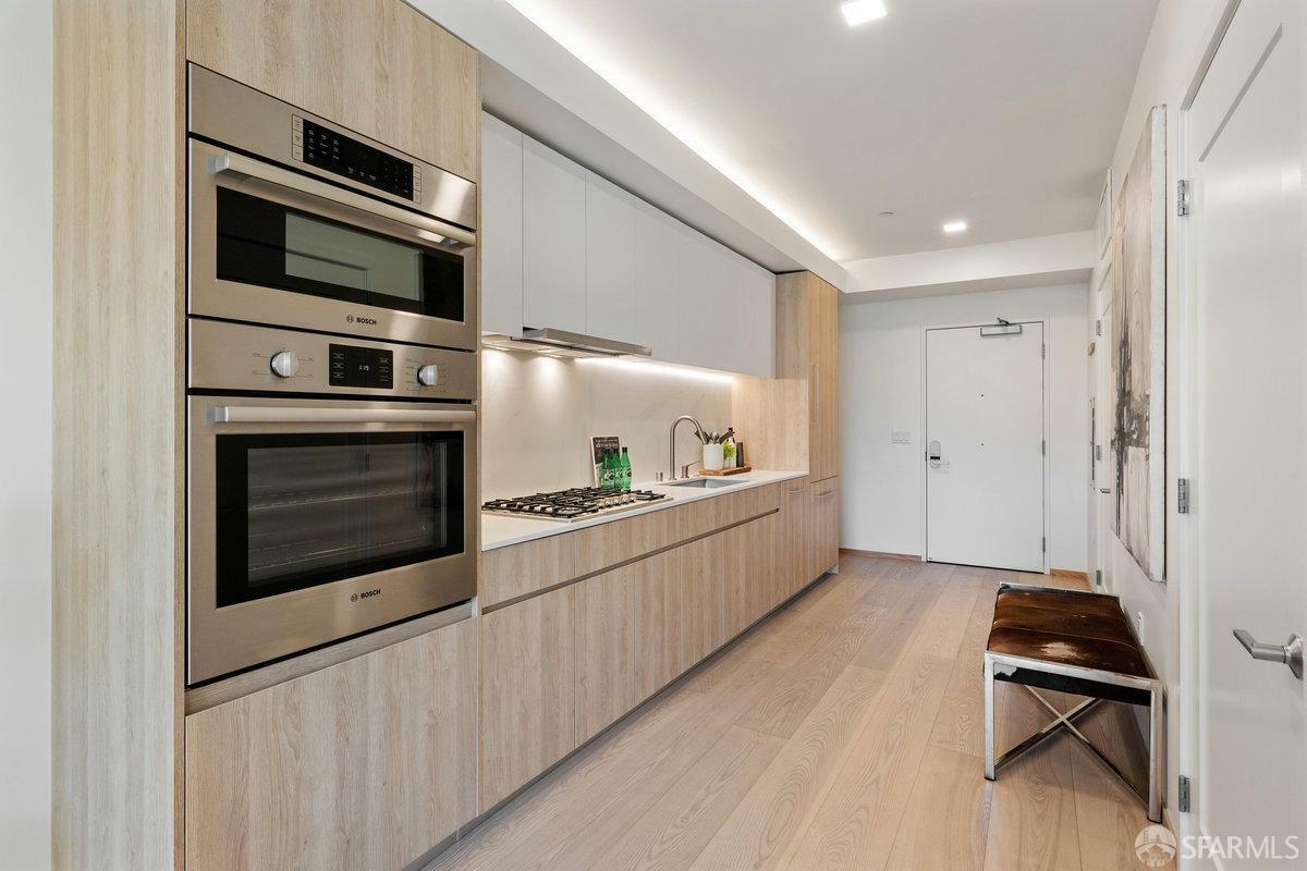 Property Photo:  2238 Market Street 308  CA 94114 