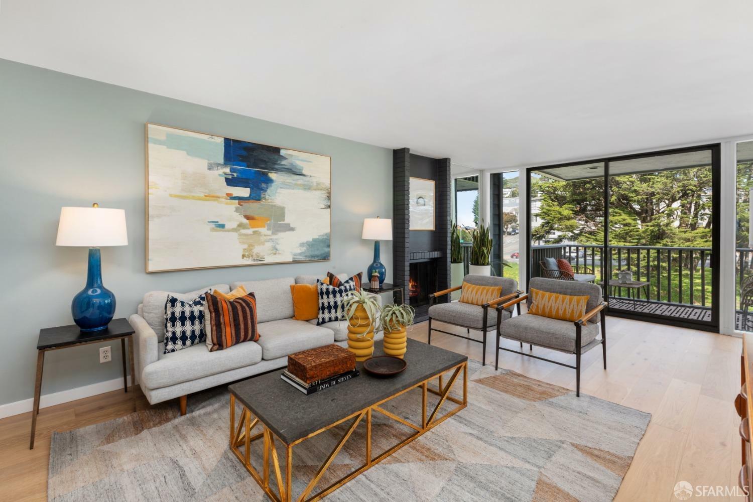 5004 Diamond Heights Boulevard  San Francisco CA 94131 photo