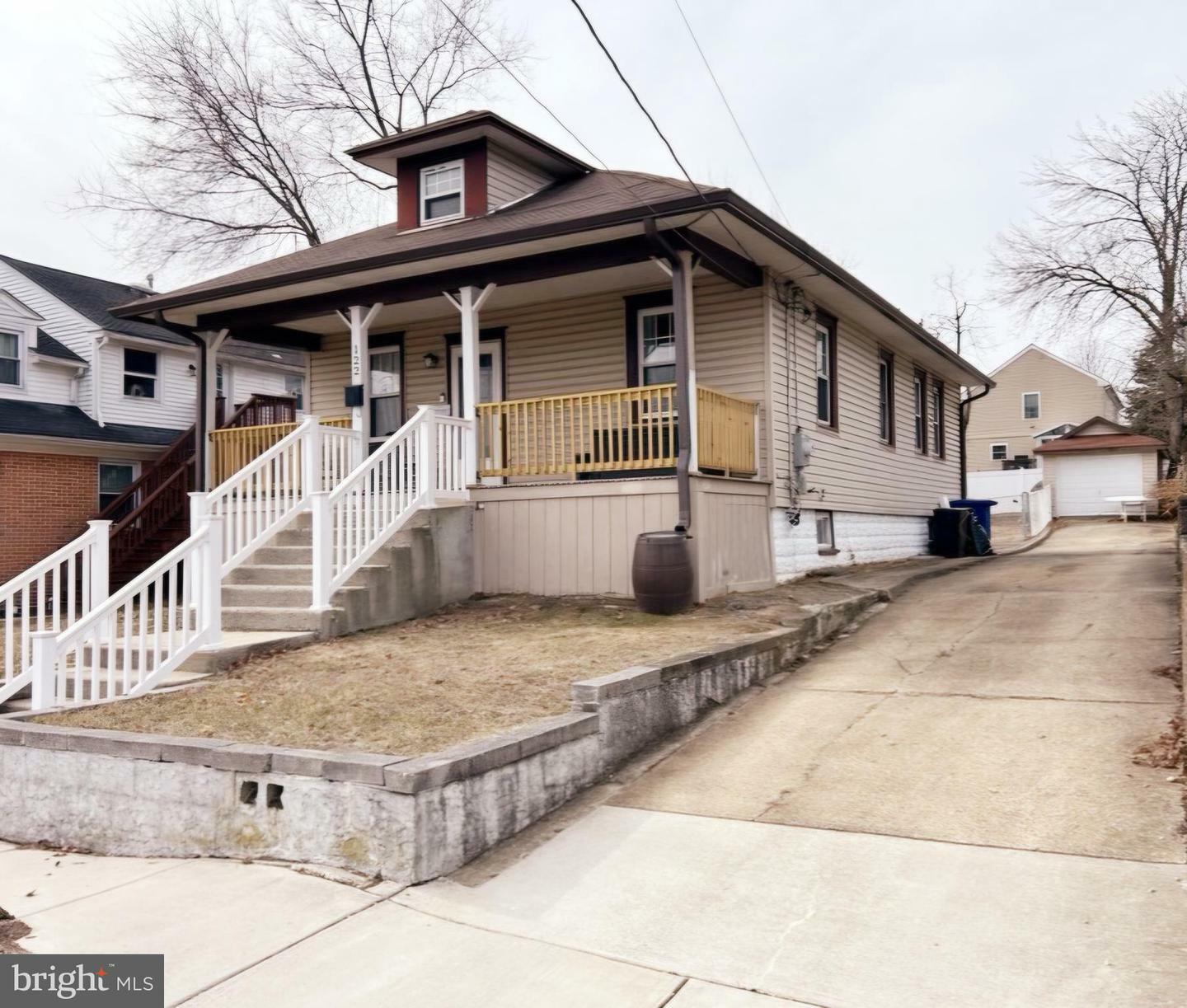 Property Photo:  122 S Cedar Avenue  NJ 08052 