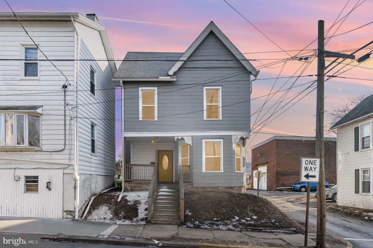 Property Photo:  226 Moore Street  PA 17061 