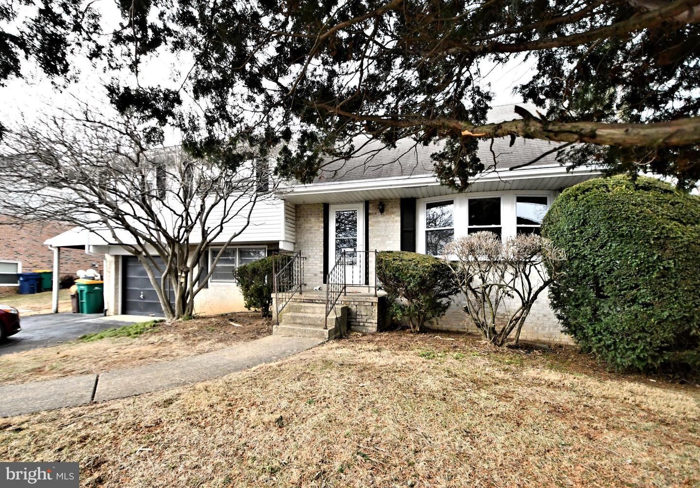 Property Photo: 1111 Independence Court PA 19609
