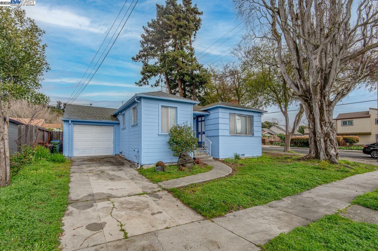 Property Photo:  1200 Everett St  CA 94530 