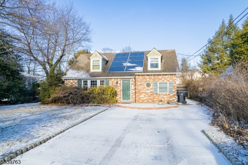 Property Photo:  752 Stelle Ave  NJ 07060 