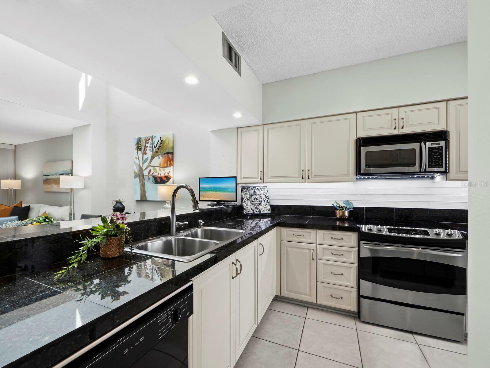 Property Photo:  1922 Harbourside Drive 1102  FL 34228 