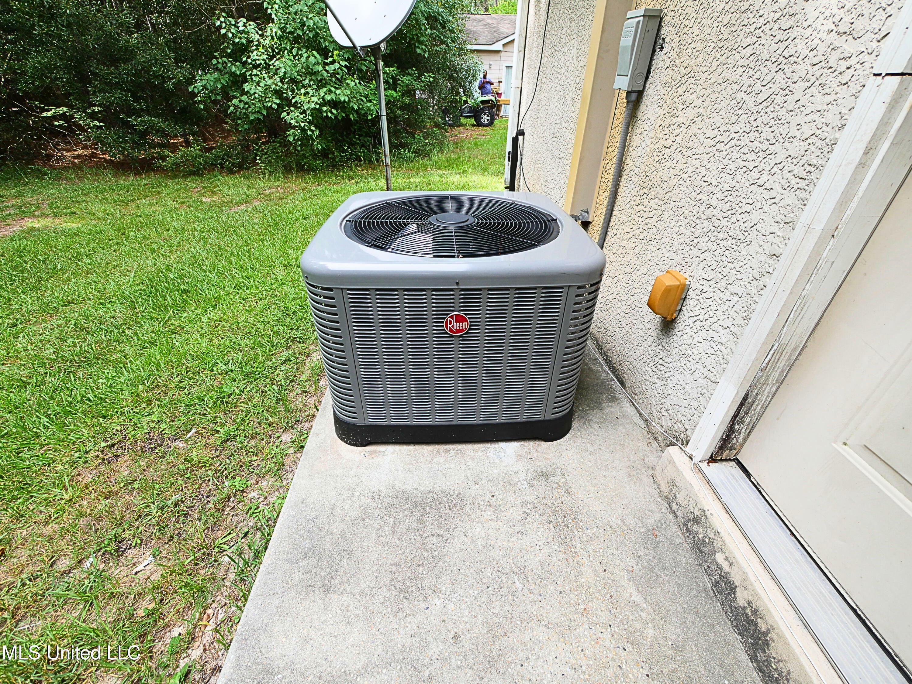 Property Photo: 6234 W Lamar Street MS 39520